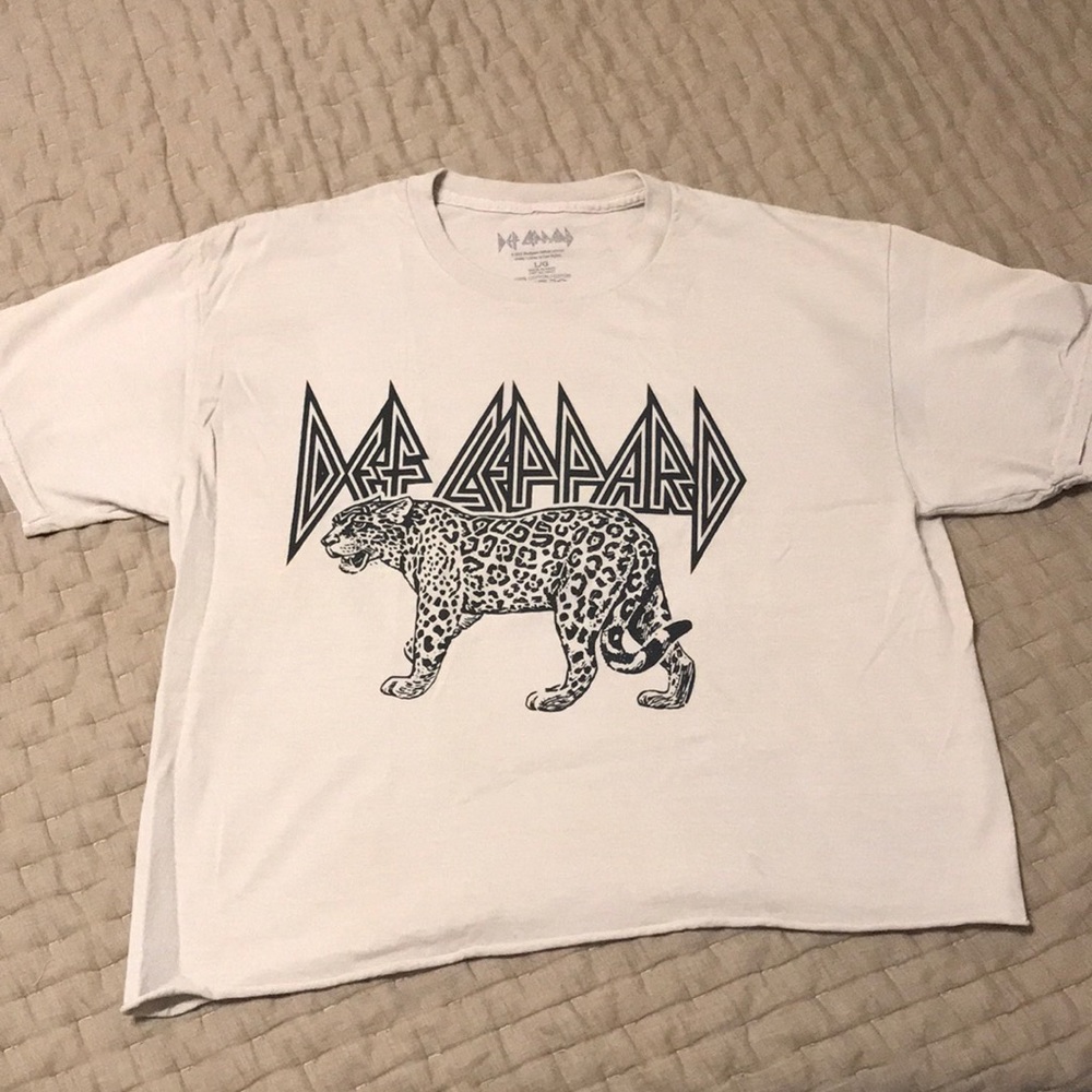 Def leopard shirt